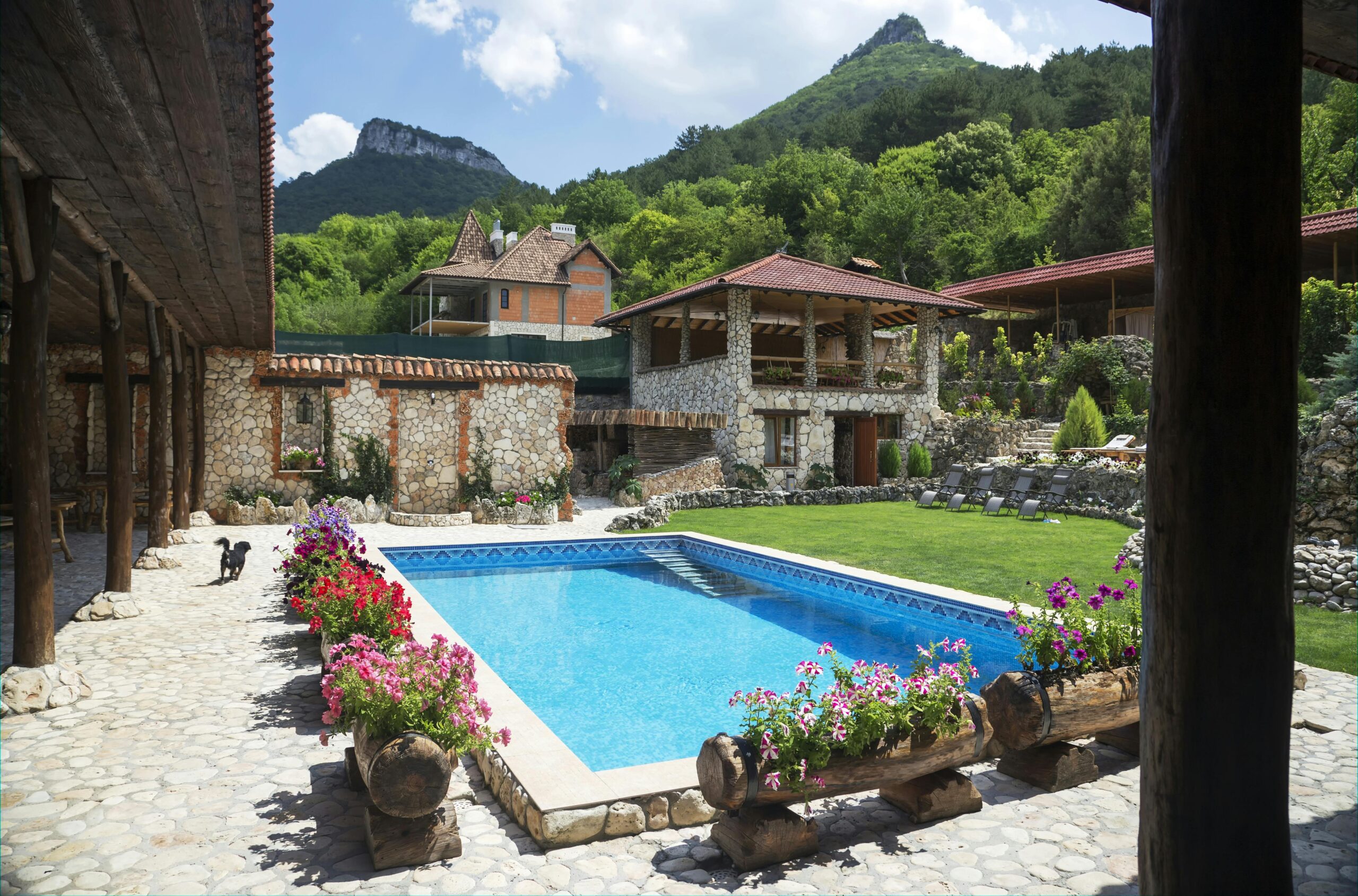 Nos biens Charming stone villa with pool set in scenic mountain landscape.